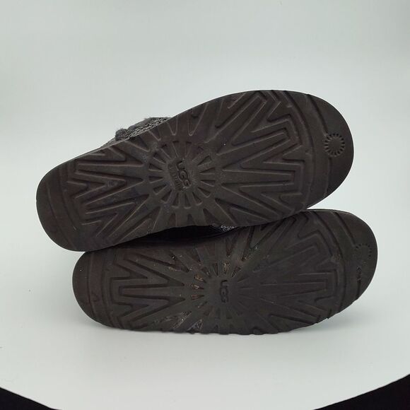 UGG SEQUIN CLASSIC SHORT BOOT IN BLACK - Picture 7 of 8